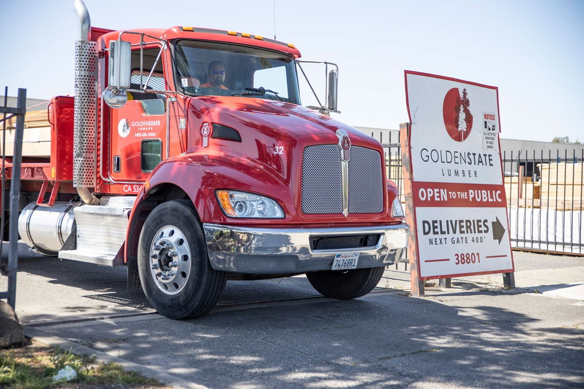 Delivery truck at entrance of GSL Newark