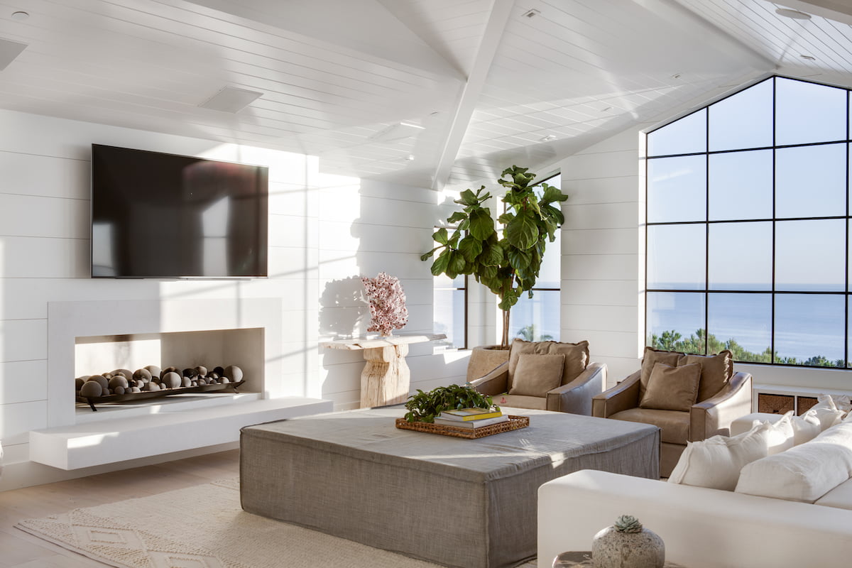 Euroline steel windows in modern living space