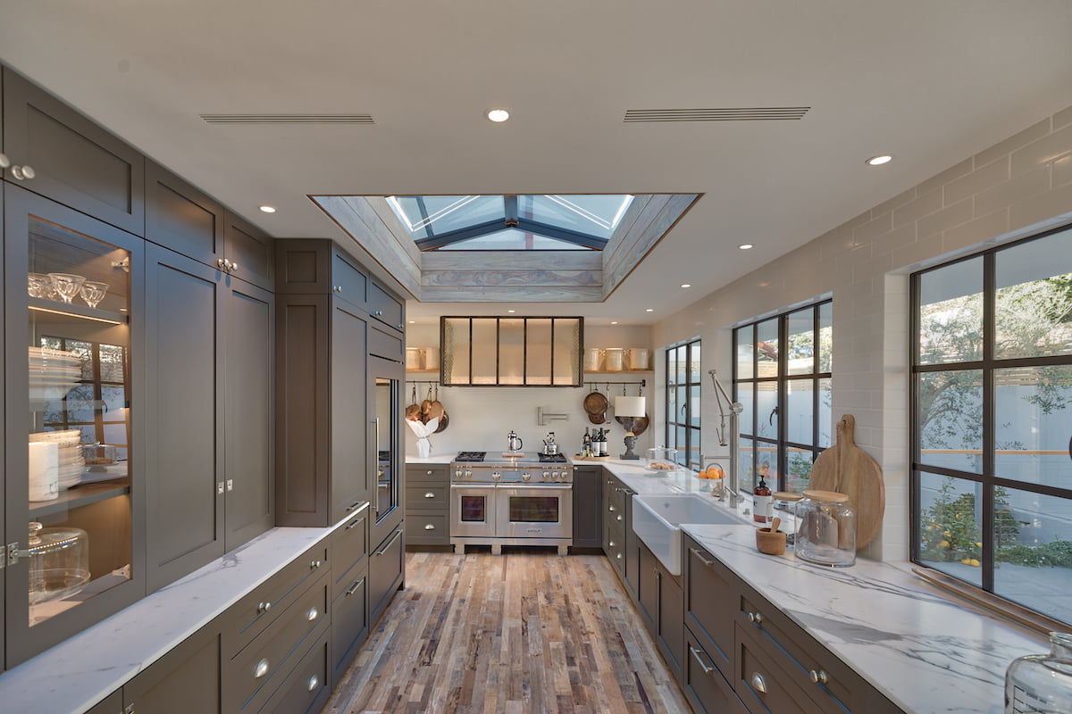 Kitchen with skylight and Euroline steel windows