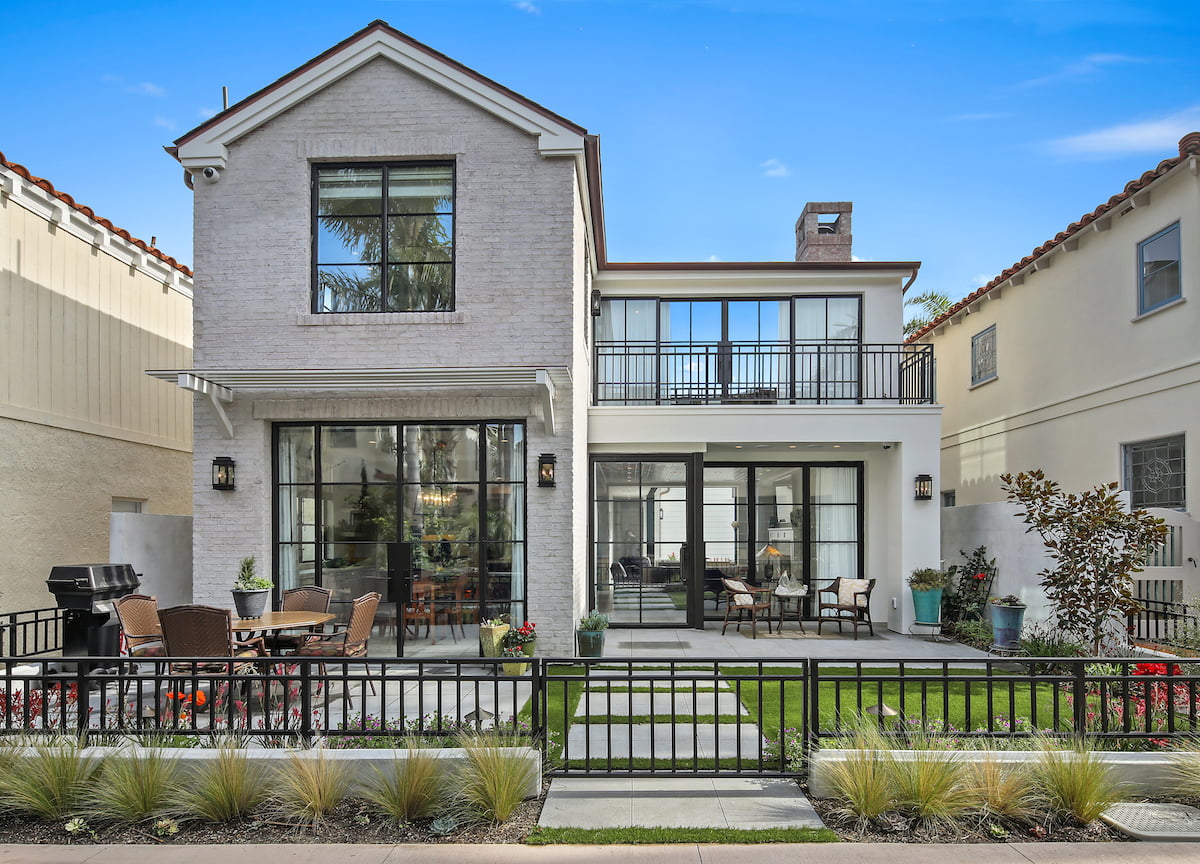 Modern House with Euroline Windows