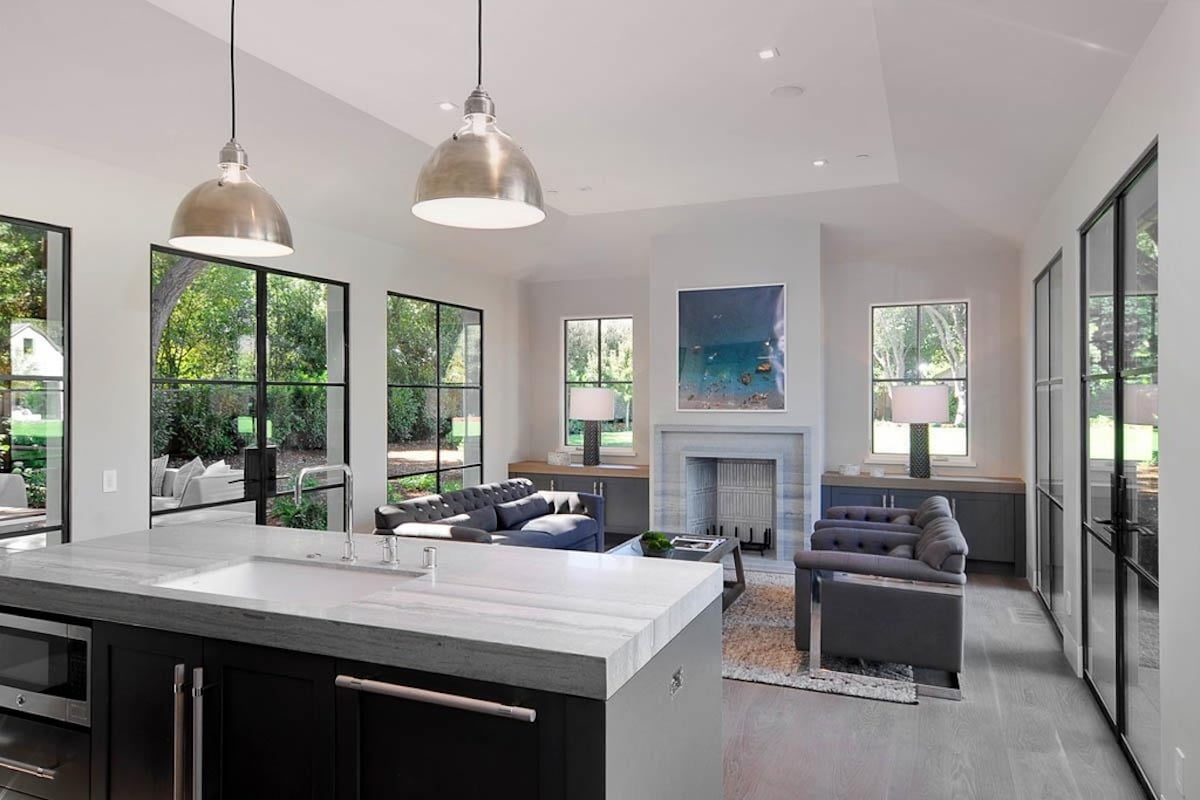 Modern living room and kitchen with Euroline Windows