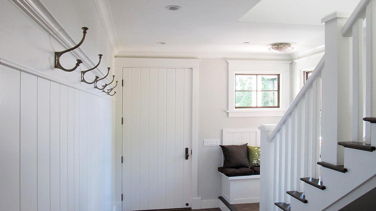 Home entry featuring WindsorONE Interior Moulding and Trim