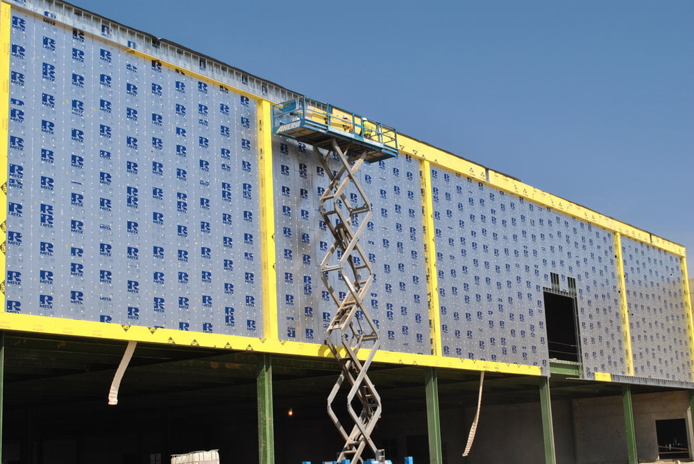 hydraulic lift against wall with rmax air barrier