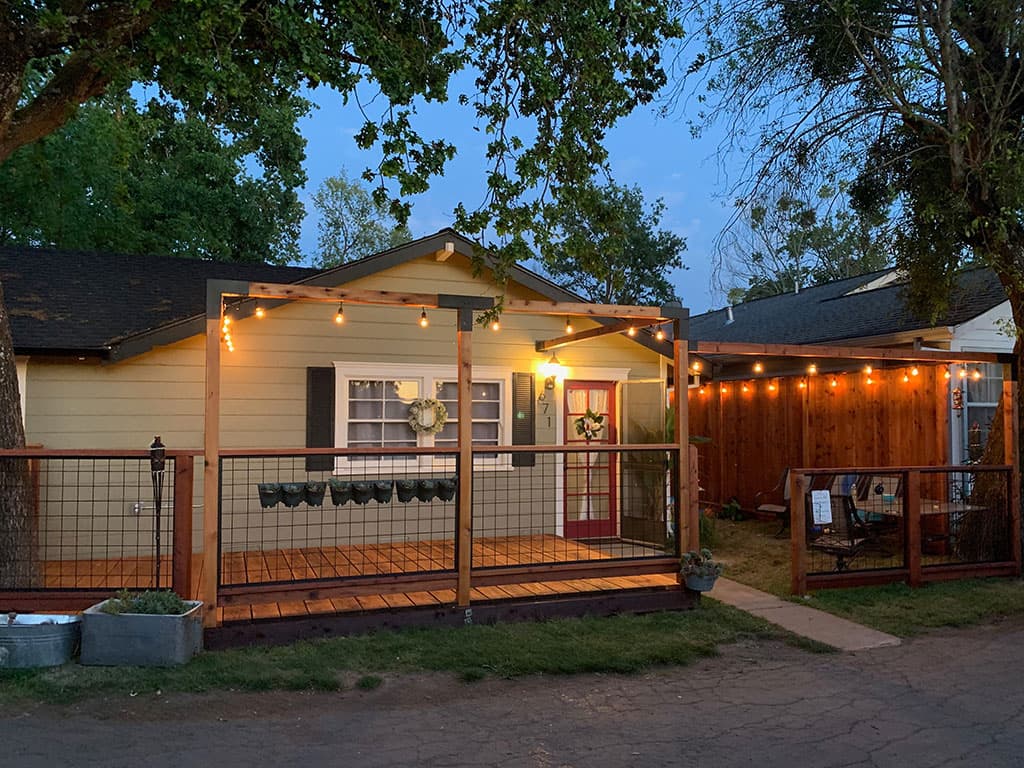 Linx garden pergola deck