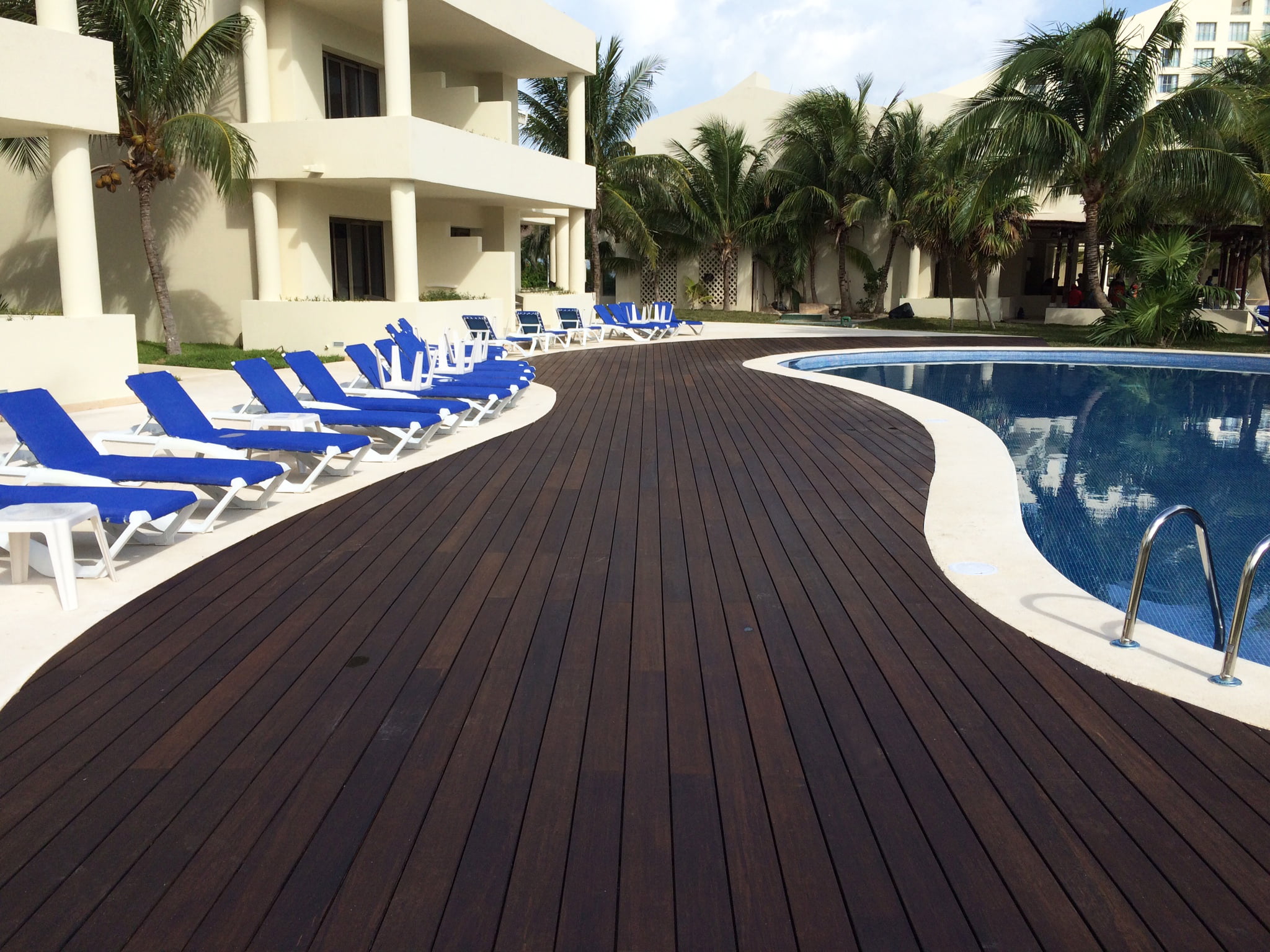 Moso Bamboo decking on Mexican resort pool