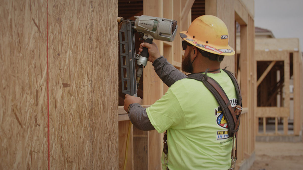 Halsteel-contractor-nailing